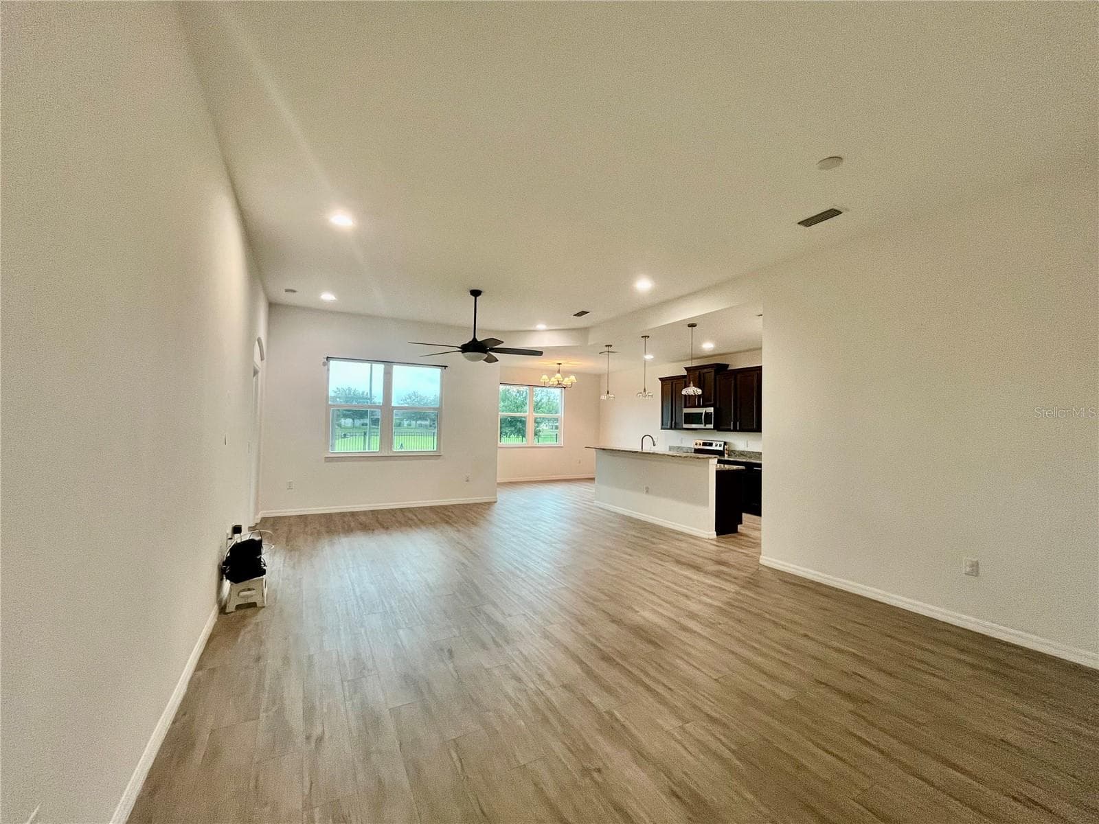 13554 Marilyn CT photo 4