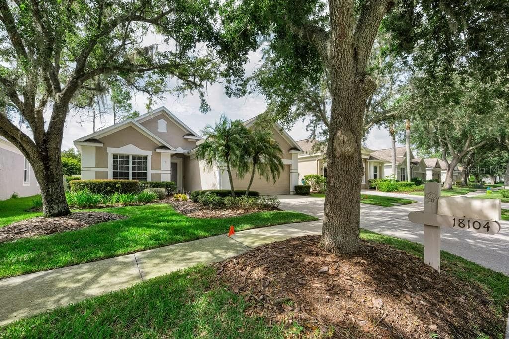 18104 Hamden Park Way photo 3