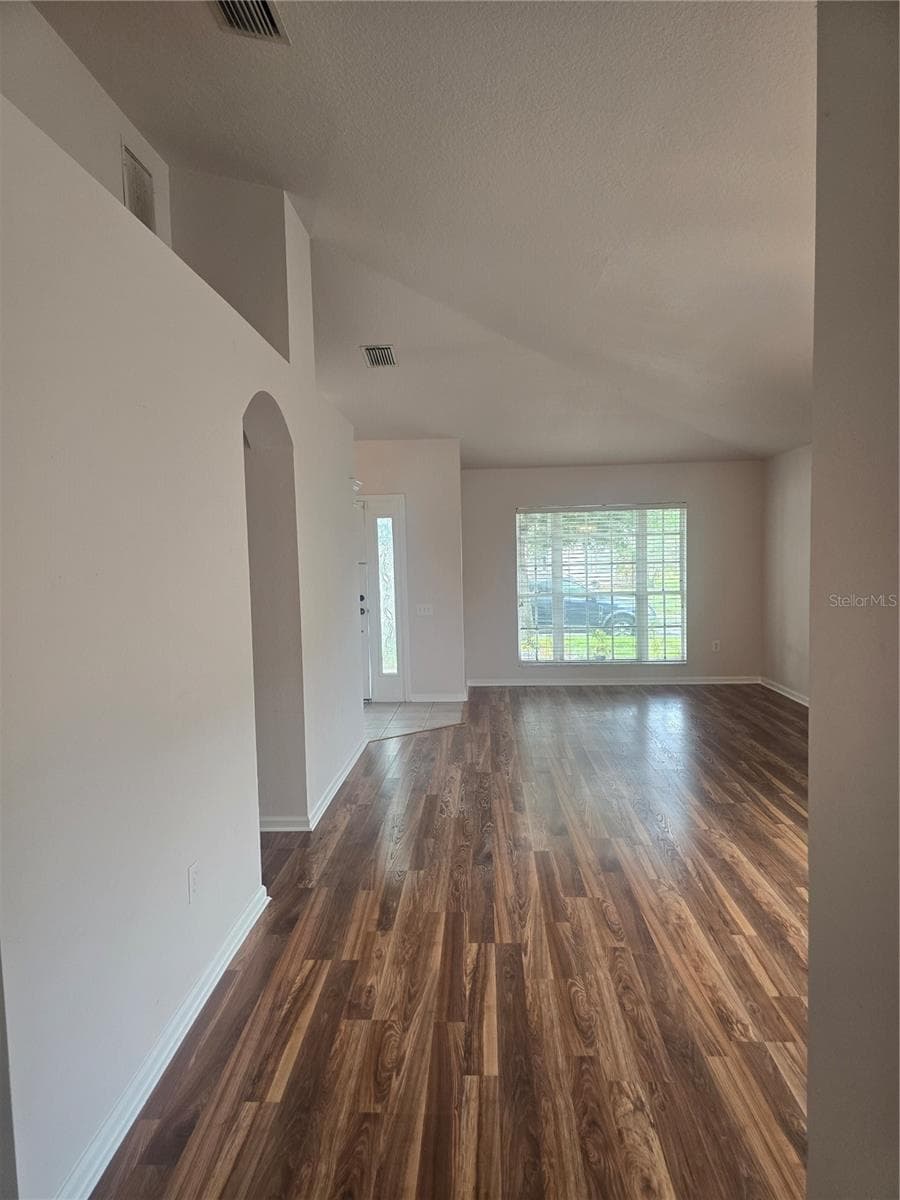 31125 Hannigan Pl photo 3