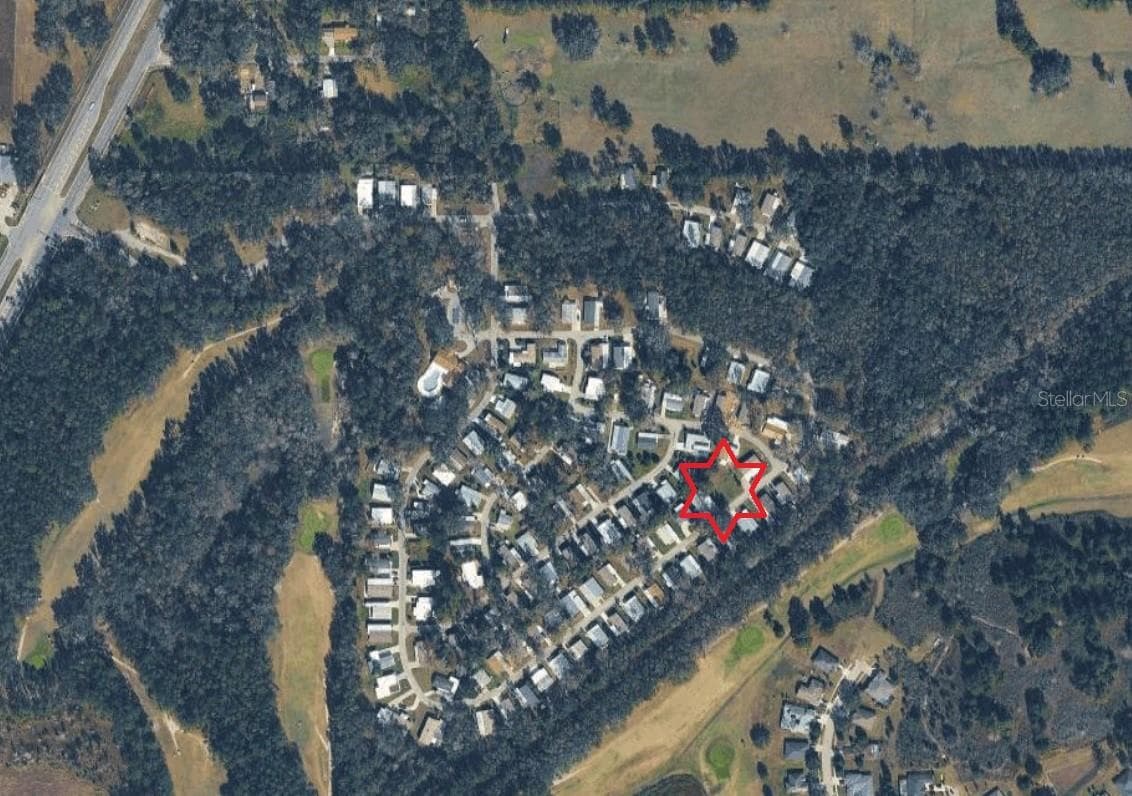 Kingswood Cir photo 3