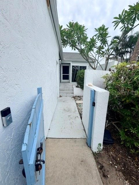 950 Waterside Ln photo 3