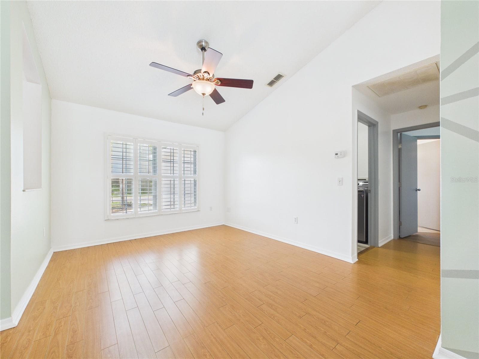 9434 Holnwon CT photo 4