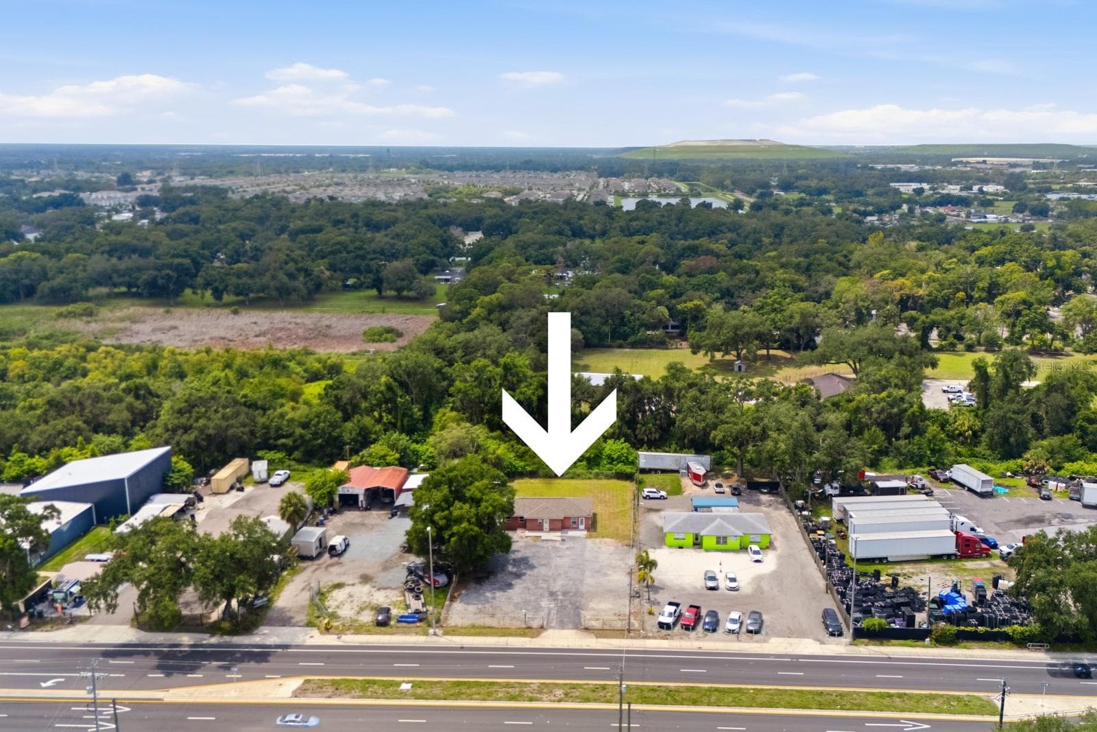 7113 Causeway Blvd