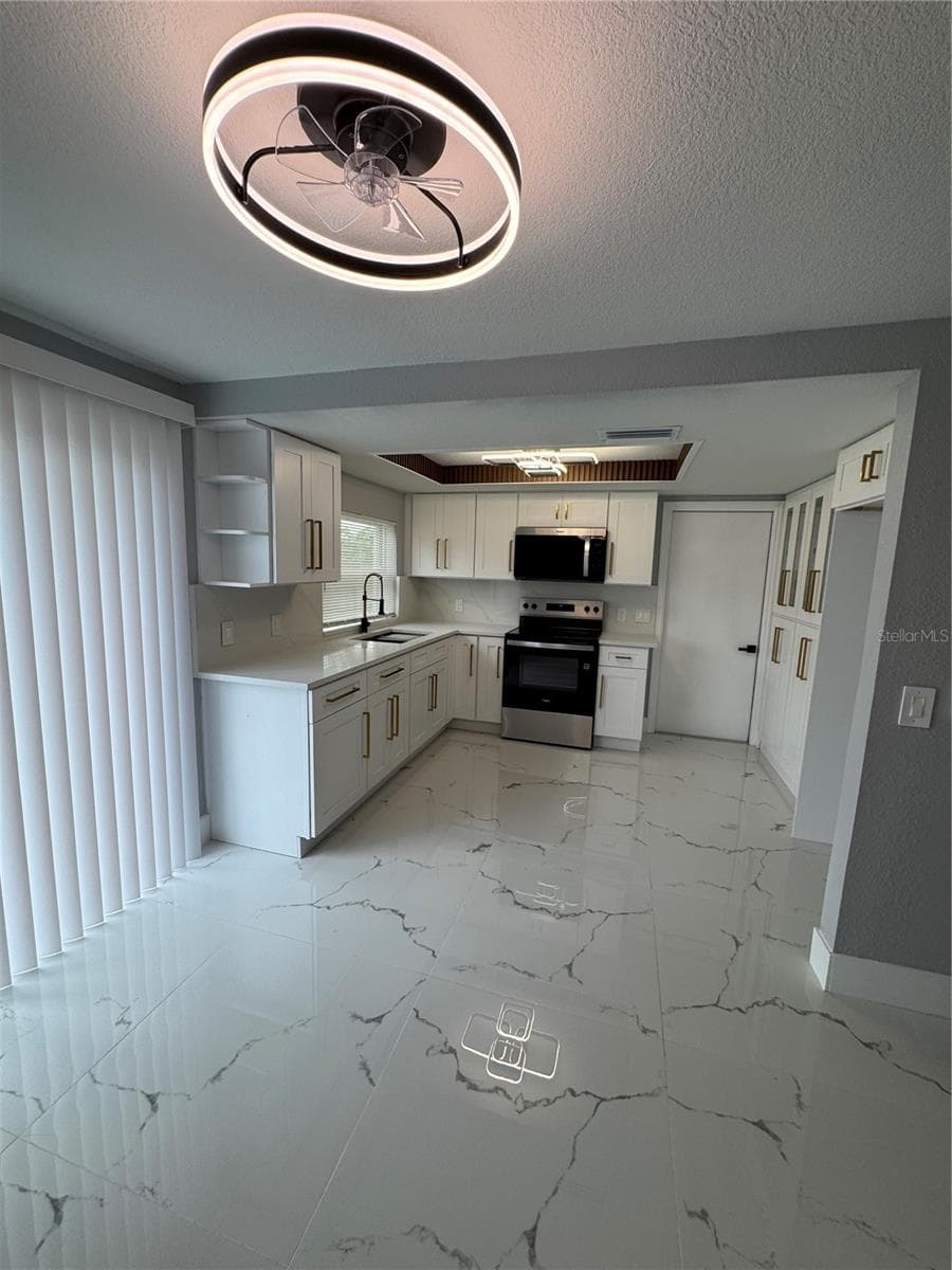 6205 Westport Dr photo 4