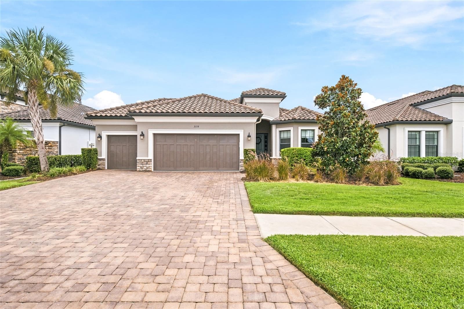 3118 Forsythia Dr photo 3