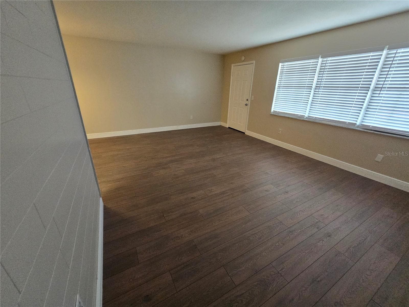 1320 Moreland Dr #24 photo 4