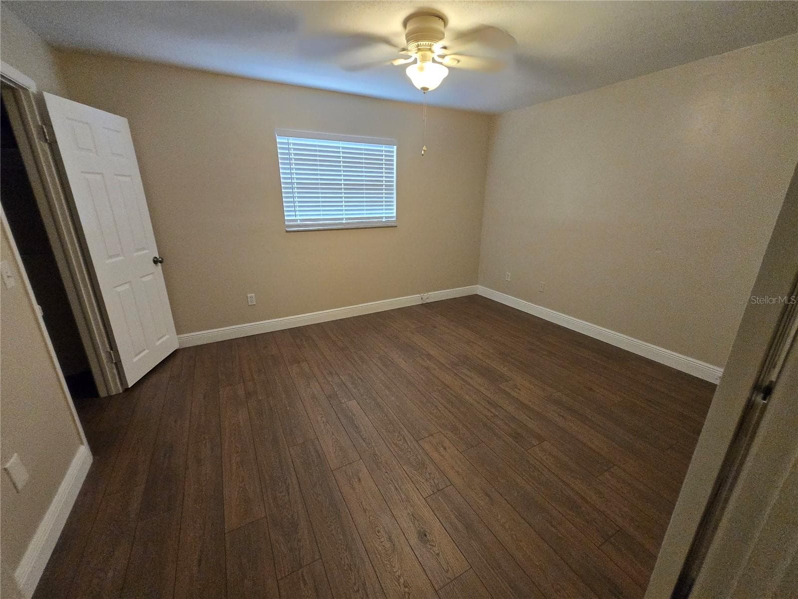 1320 Moreland Dr #24 photo 5