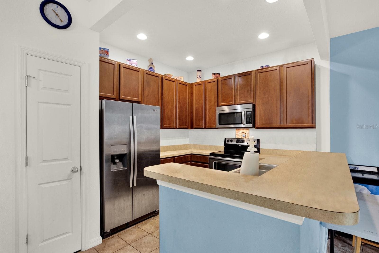 6843 46th Ln N photo 4