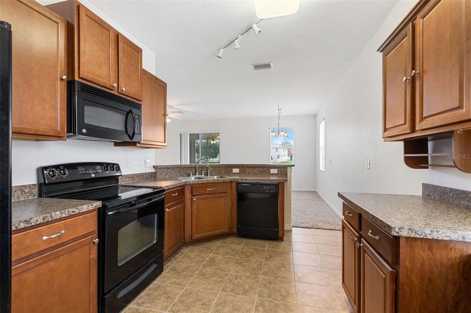 2616 Walden Woods Dr photo 3