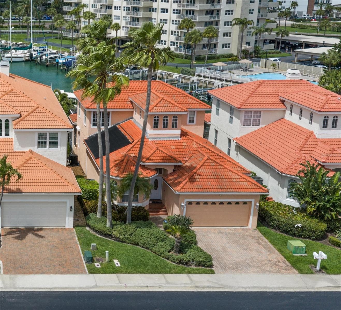 1620 Sand Key Estates CT photo 3