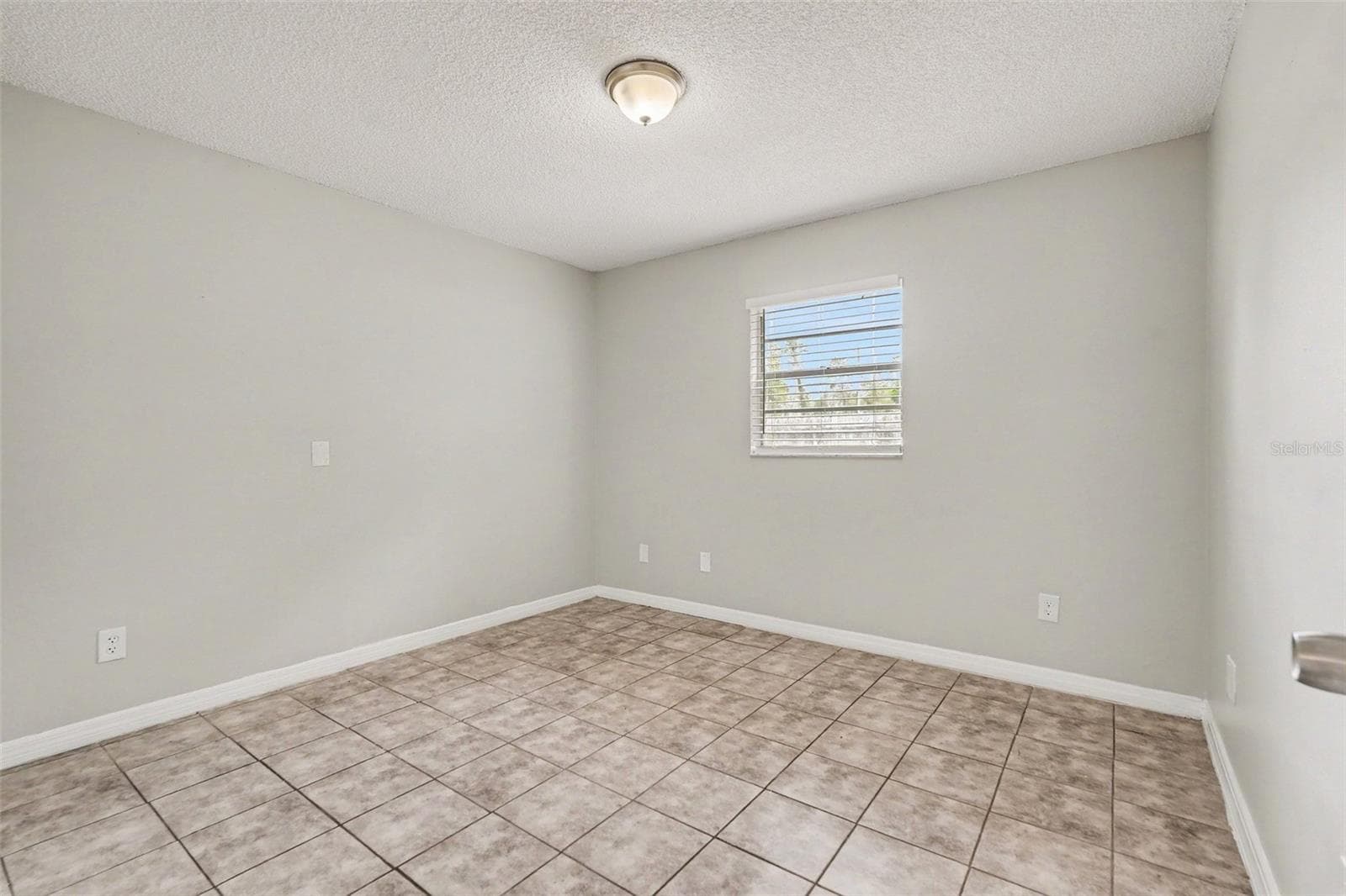 7021 Landover Blvd photo 5