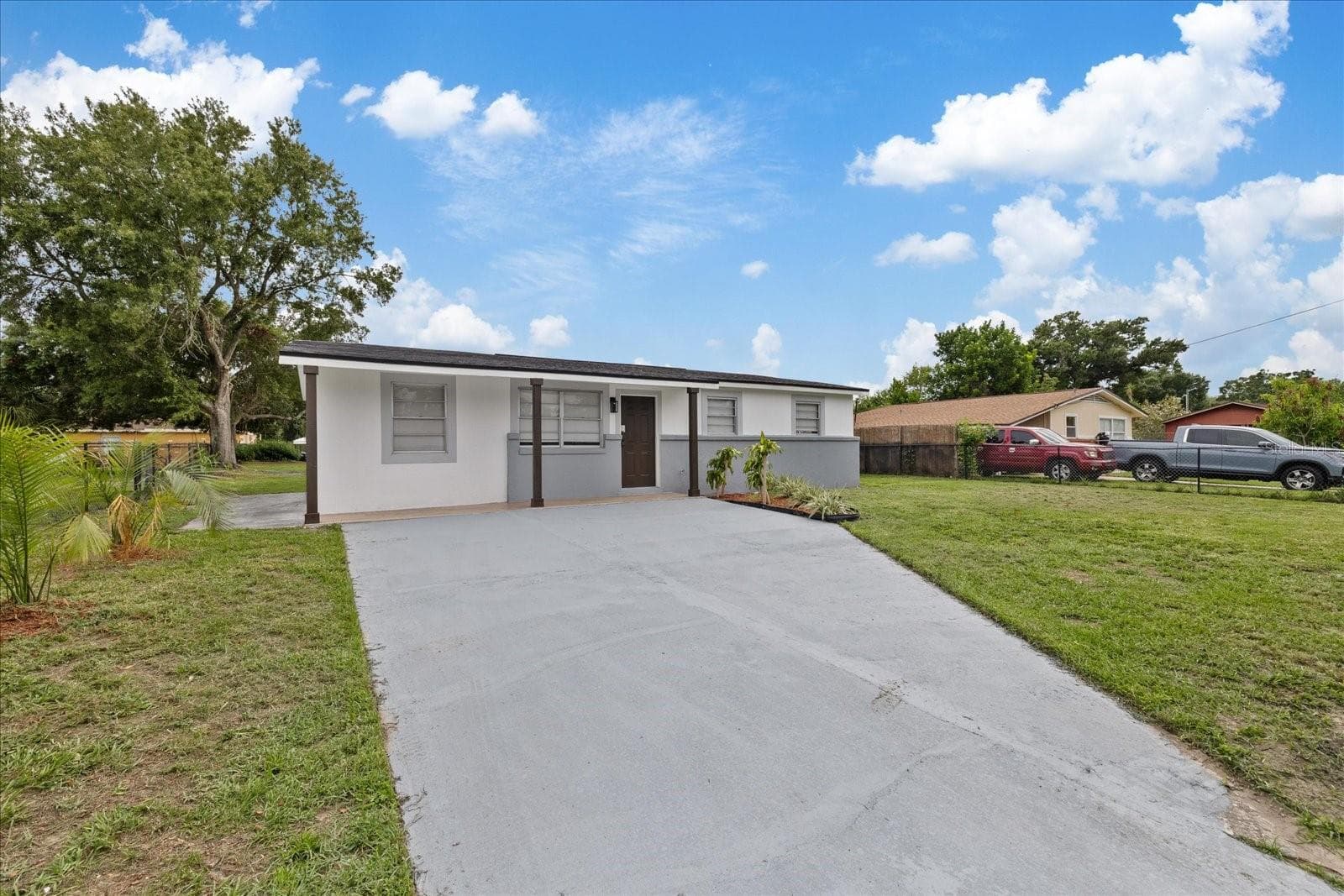 8303 Bahia Ave photo 3