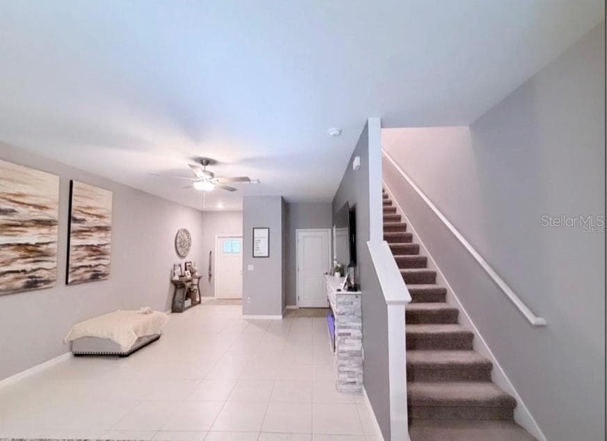 6047 Acara Ln photo 3