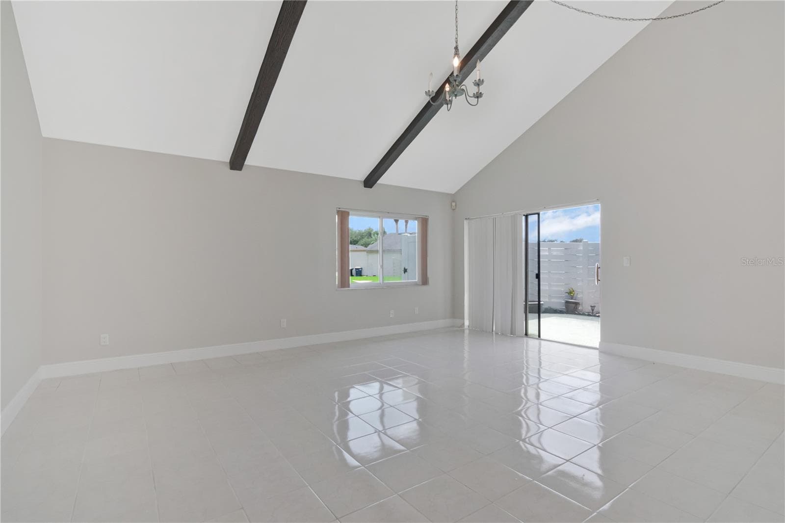 2655 Barksdale CT photo 3