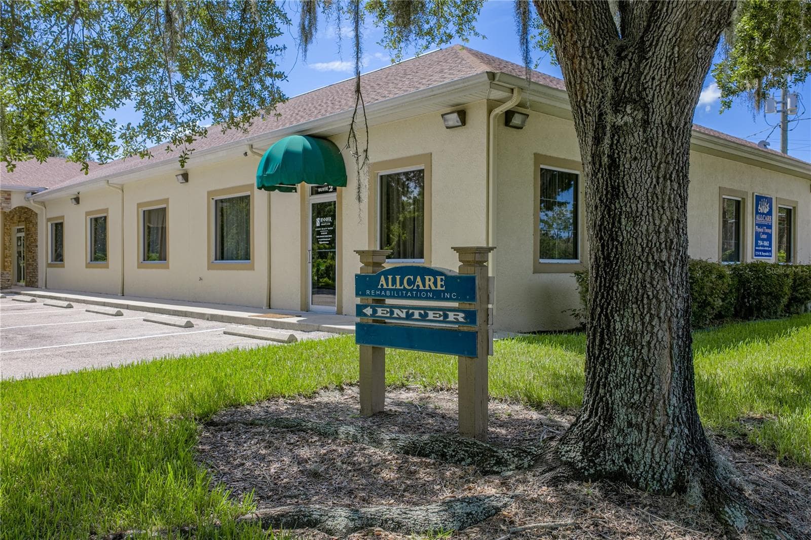 1214 W Reynolds St #1 photo 3