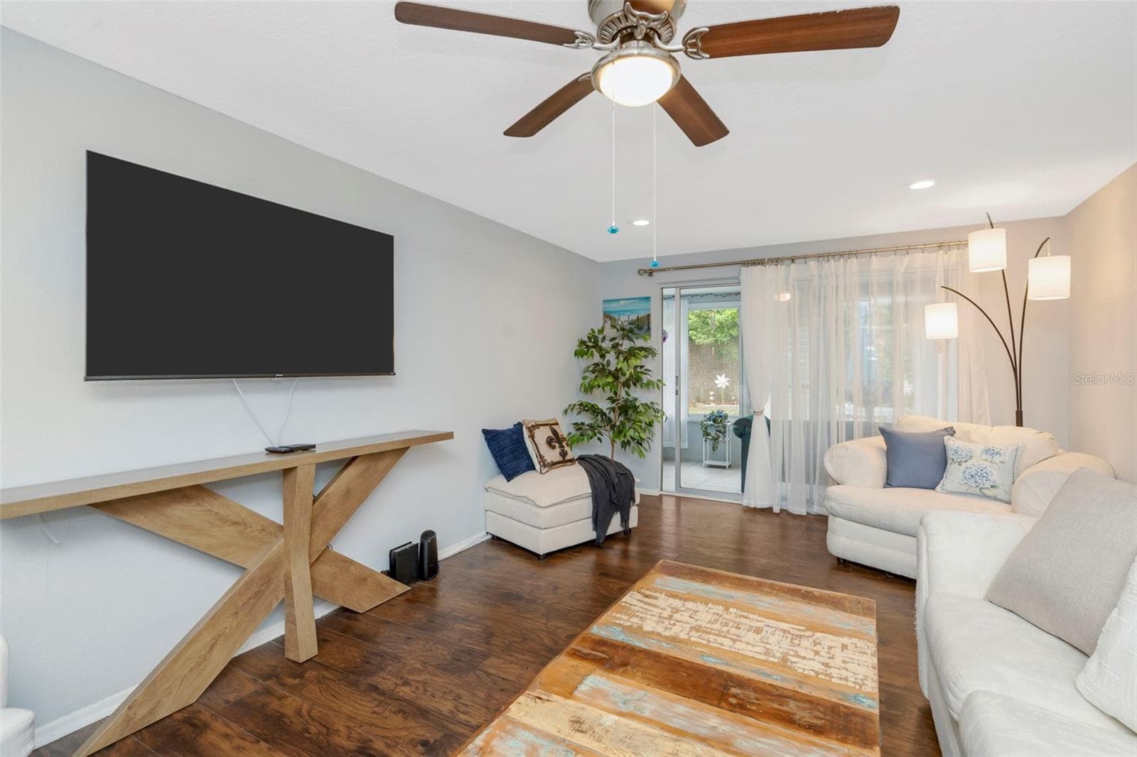 4252 Sheldon Pl #4252 photo 4