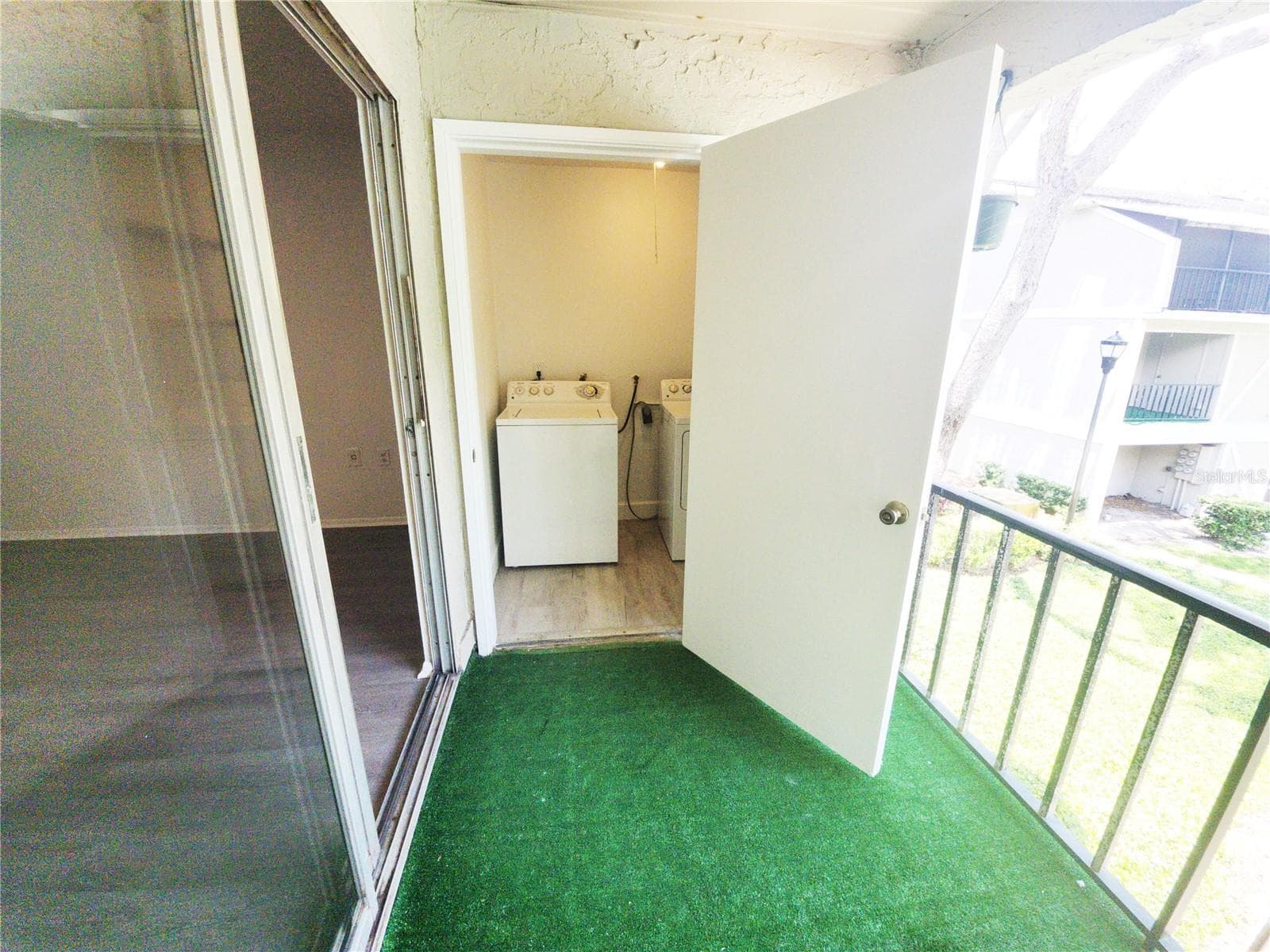 14422 Reuter Strasse Cir #112 photo 3