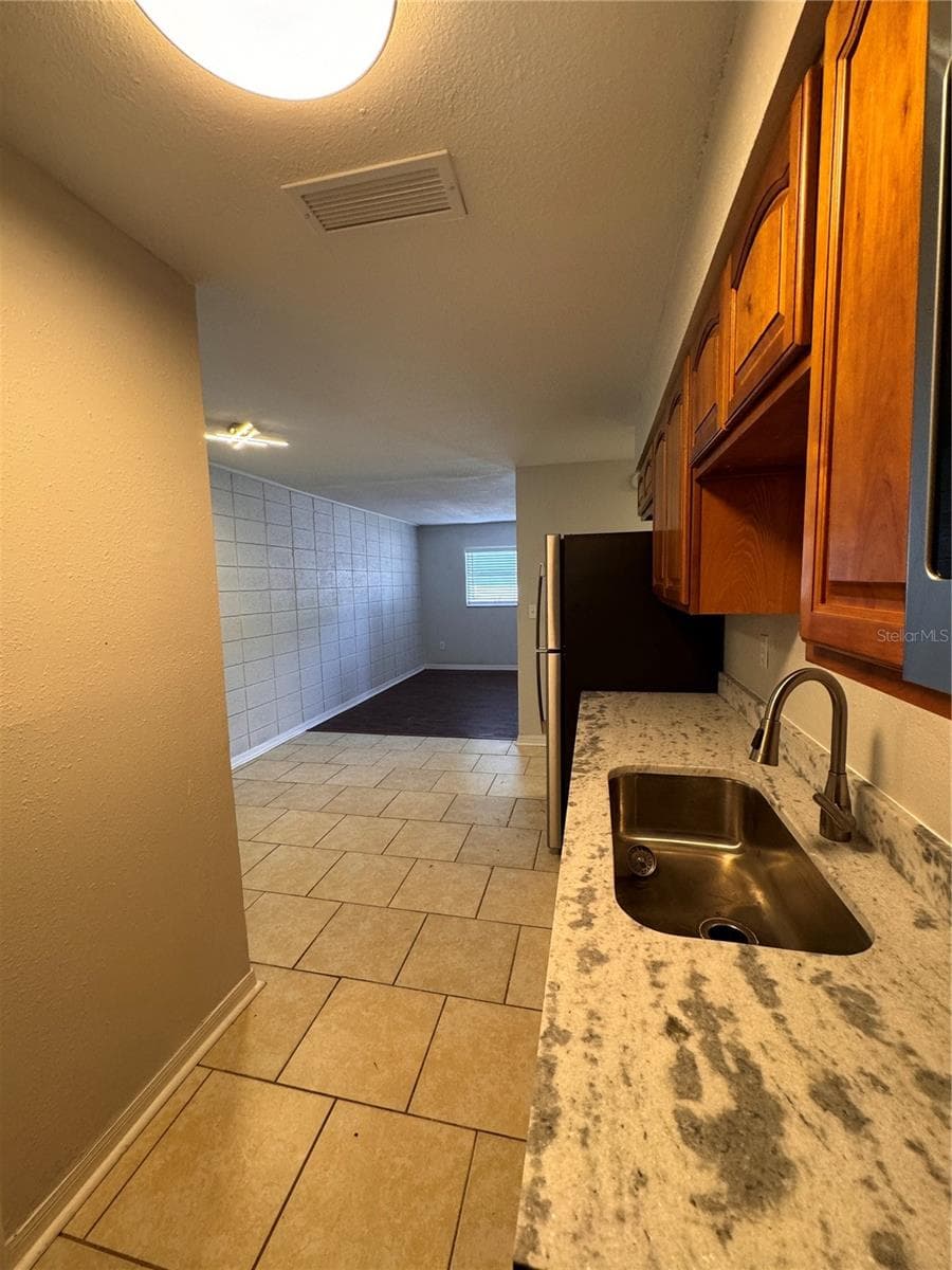 121 E Patterson St #123 photo 4
