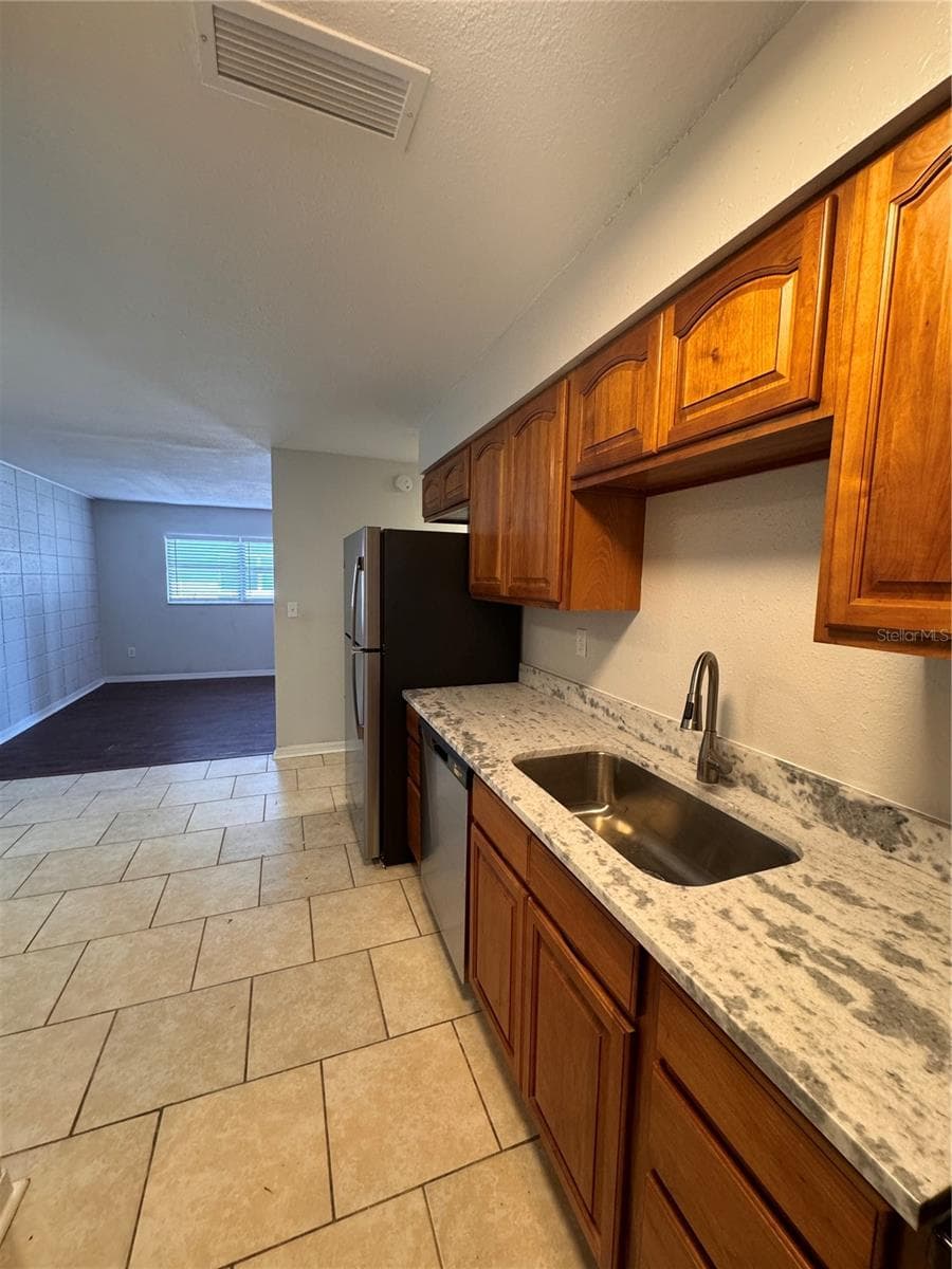 121 E Patterson St #123 photo 5