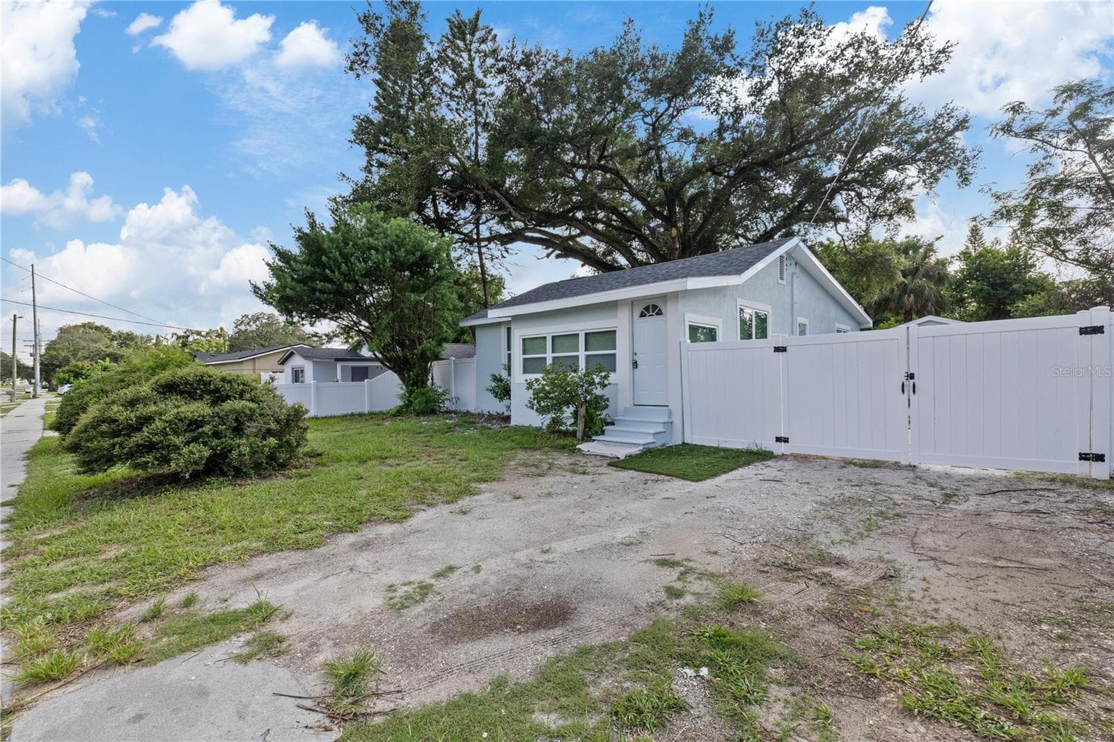 8714 N Blvd photo 3