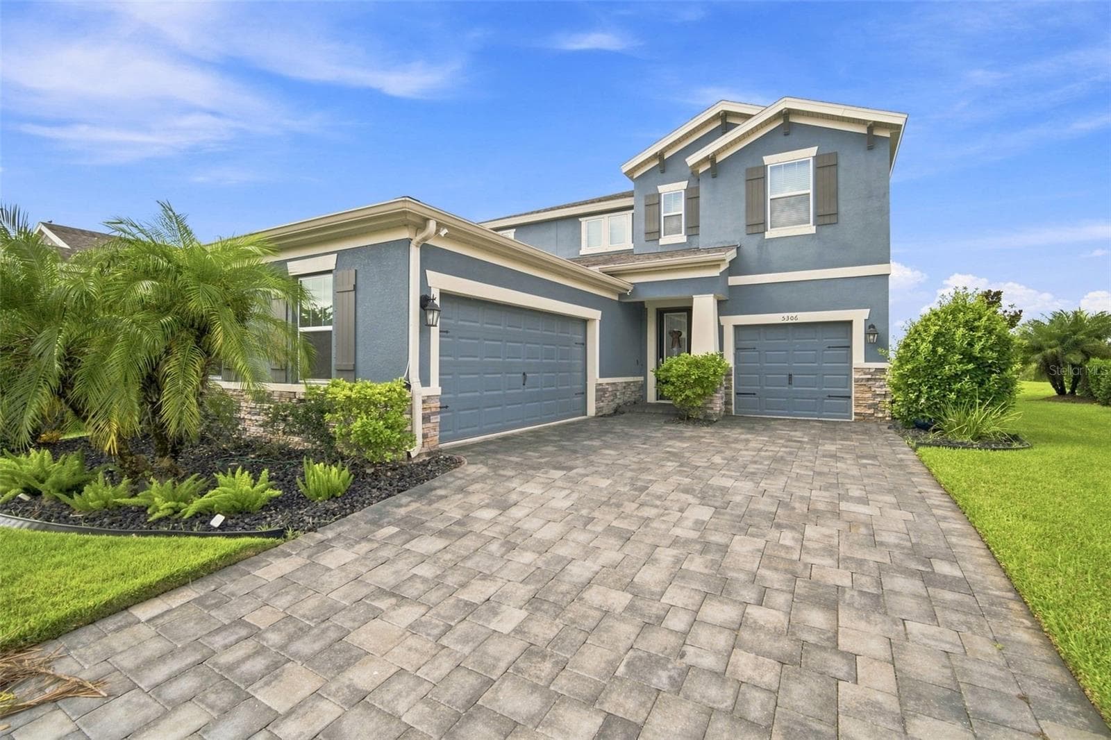 5306 Silver Sun Dr