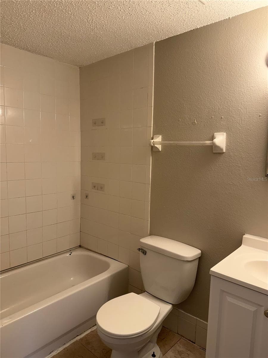 1012 57th Ave Dr E photo 4