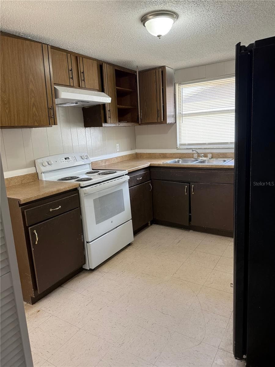 1012 57th Ave Dr E photo 5