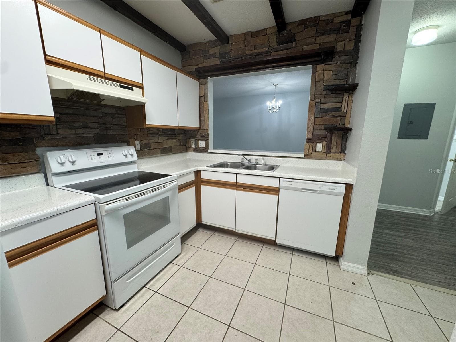 9621 Lakedale Way #202 photo 4
