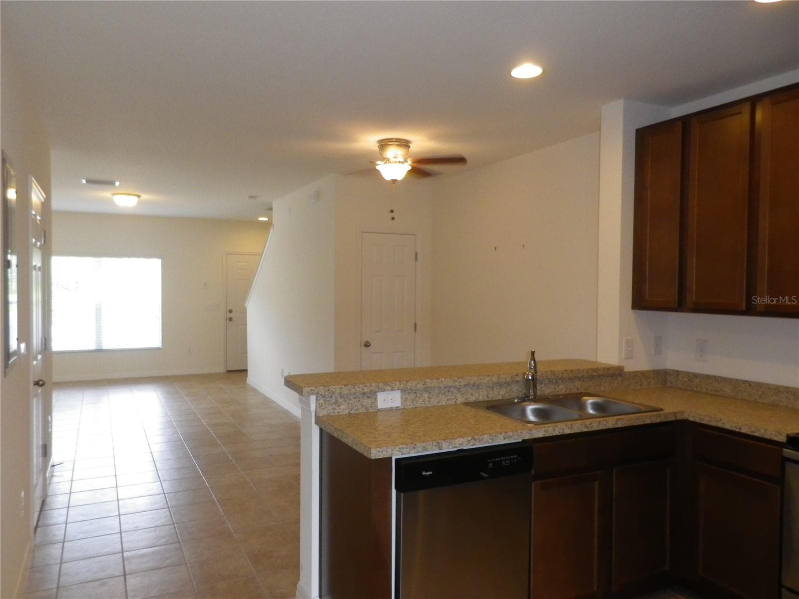 15965 Fishhawk View Dr photo 4