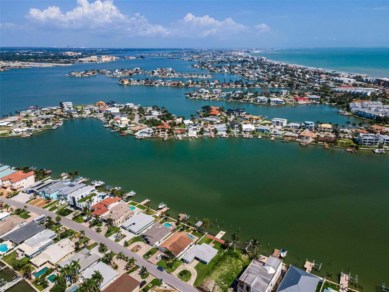 17043 Dolphin Dr
