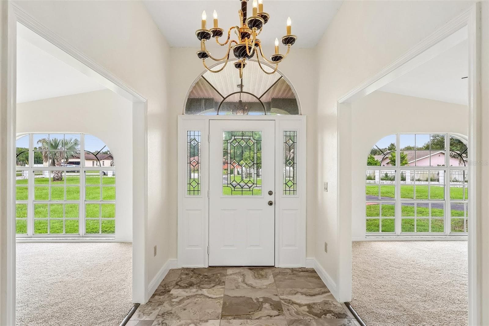 7026 Pinehaven Dr photo 3