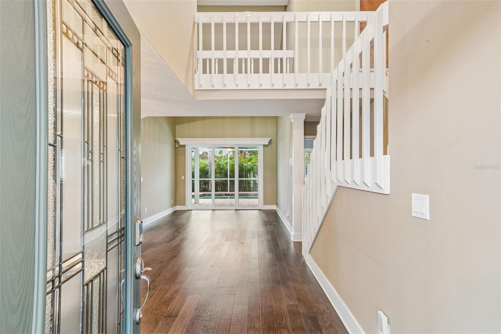 1128 Mainsail Dr photo 3