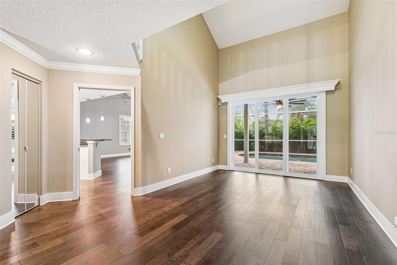 1128 Mainsail Dr photo 5