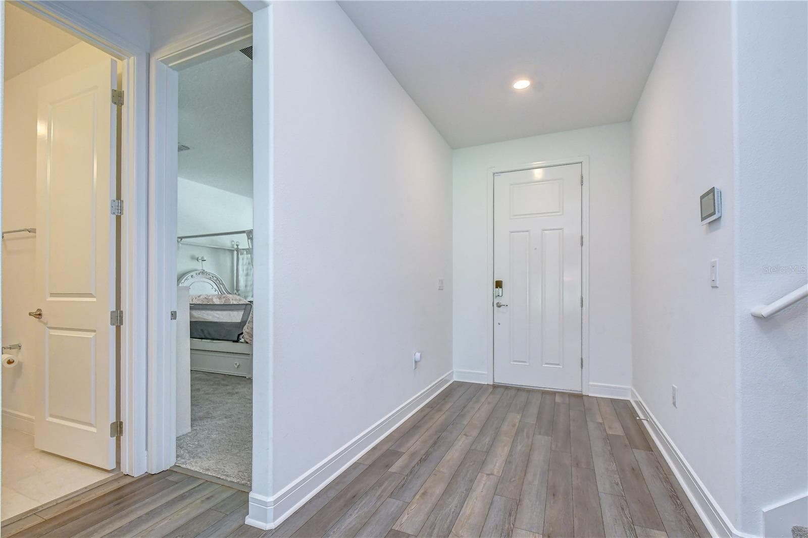 13857 Sharp Hawk Dr photo 4