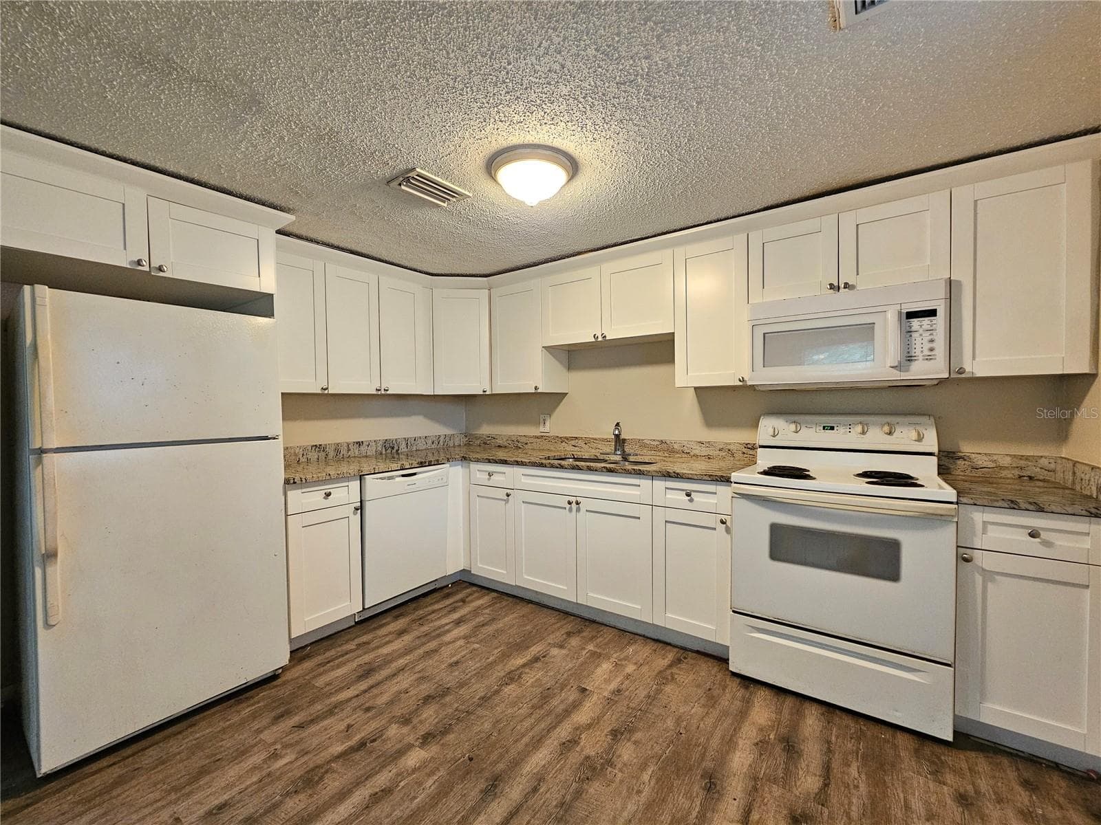 1504 E 99th Ave #B photo 4