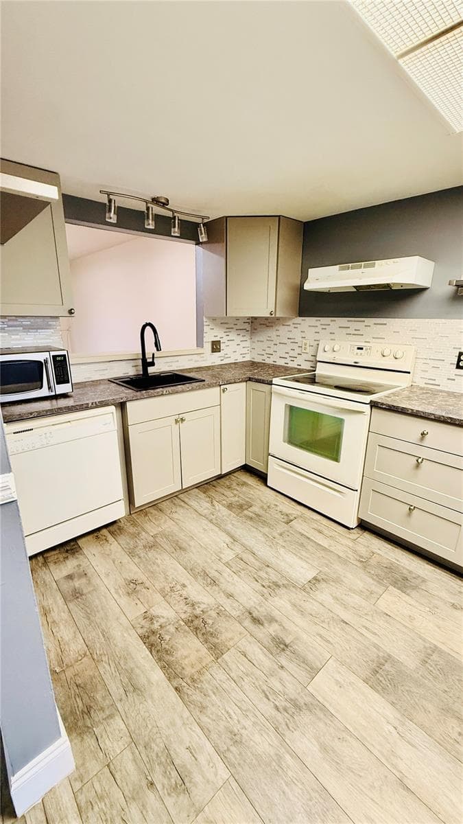 6310 Newtown Cir #10C1 photo 3