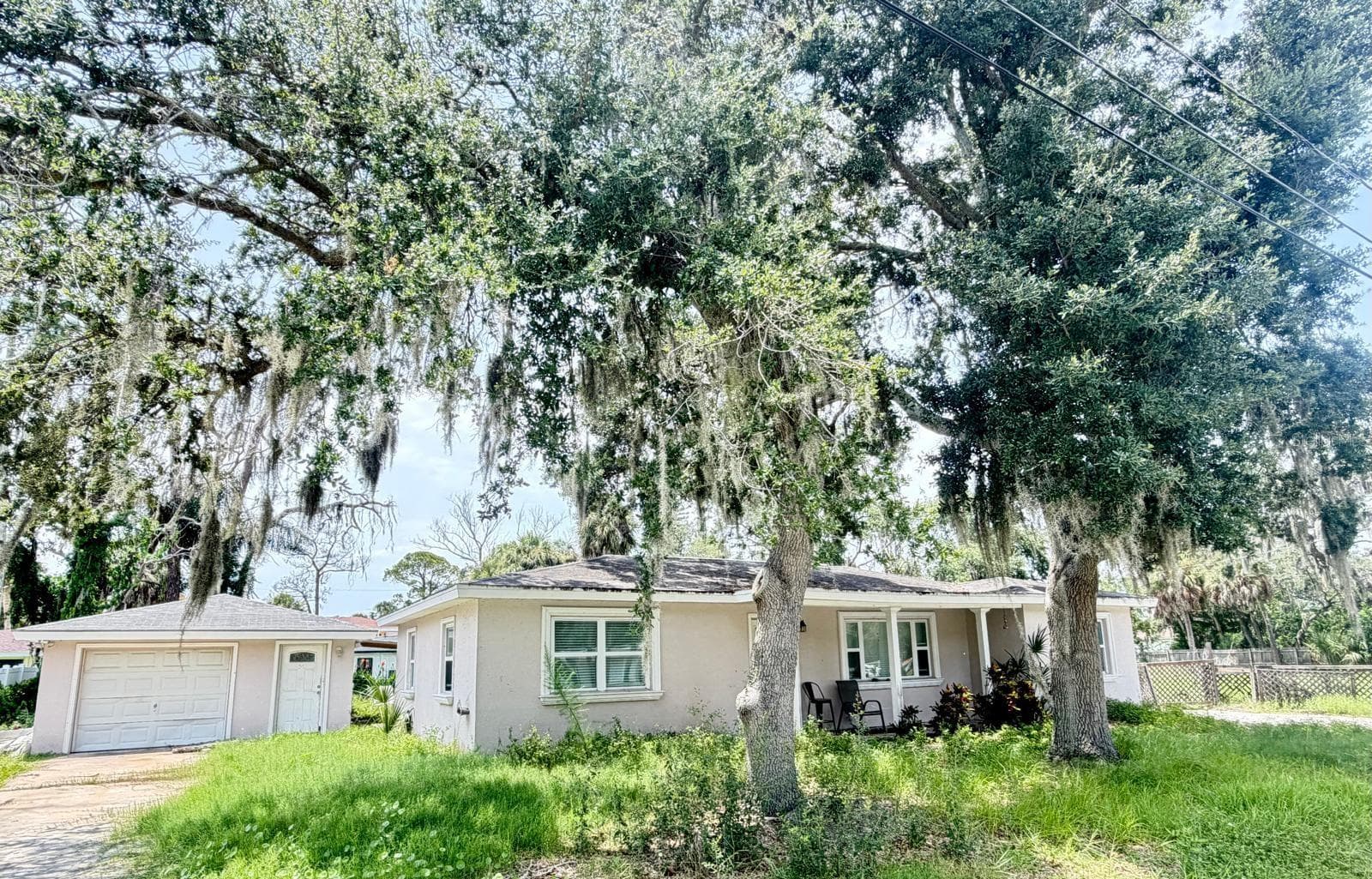 8209 Papaya St photo 3