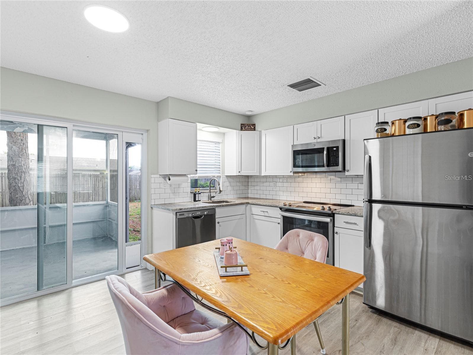 3124 Lecanto St photo 3