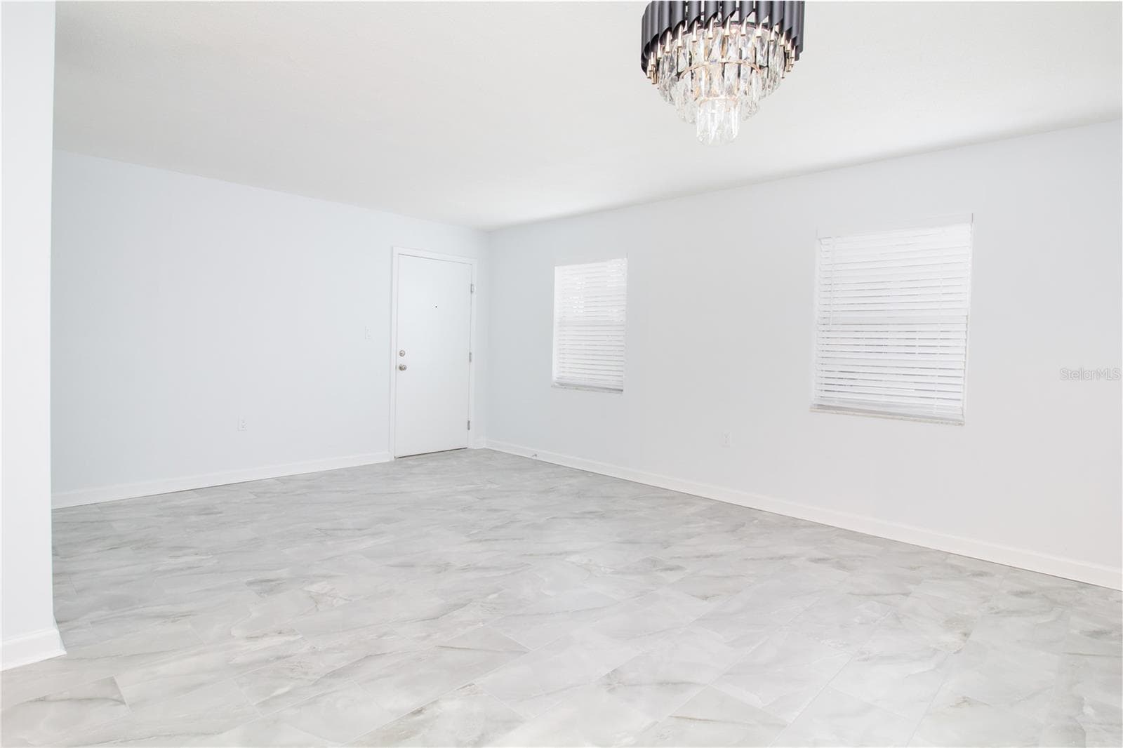 1115 Rue Des Chateaux #1A