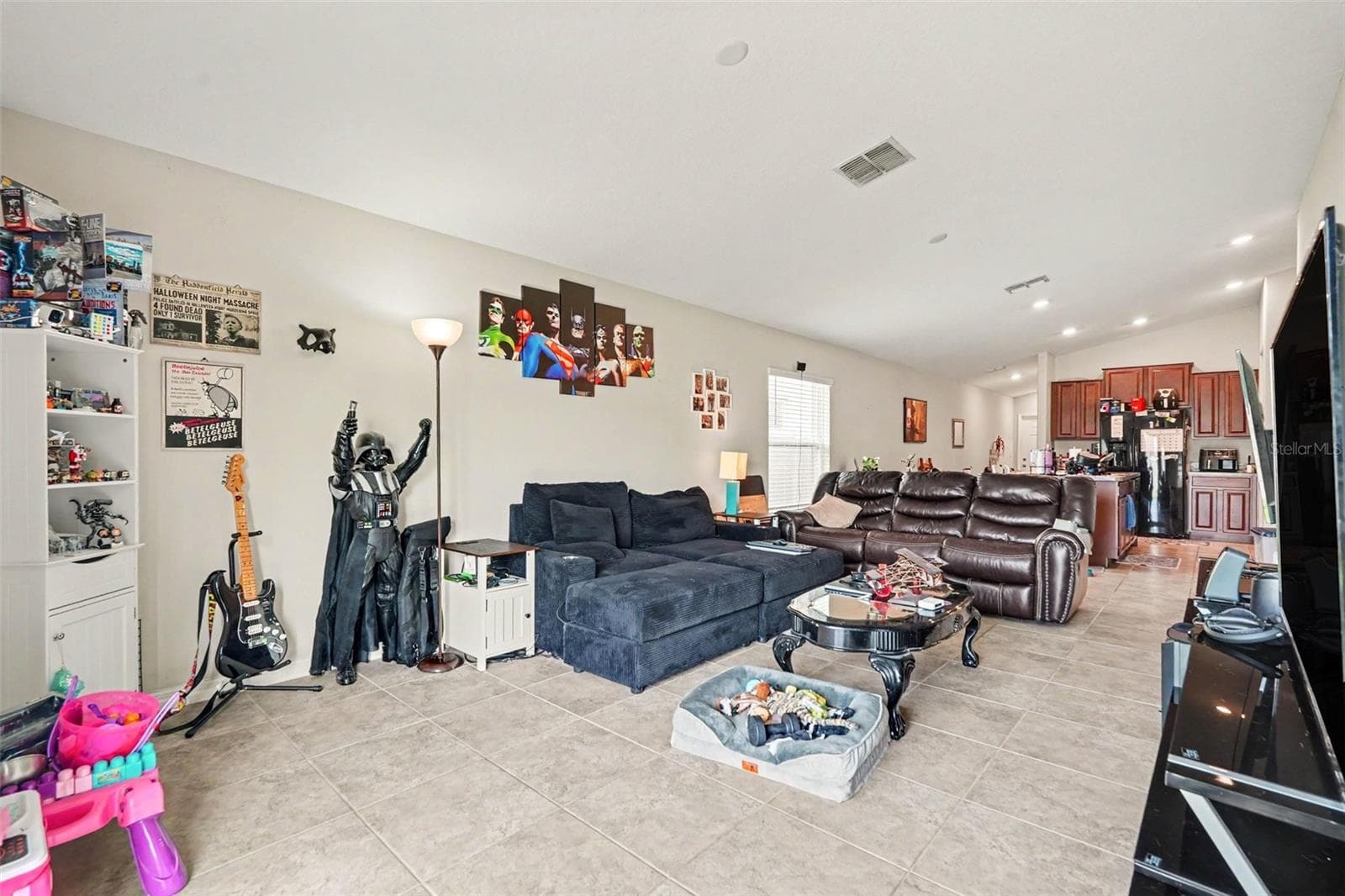 17054 Yellow Pine St photo 5