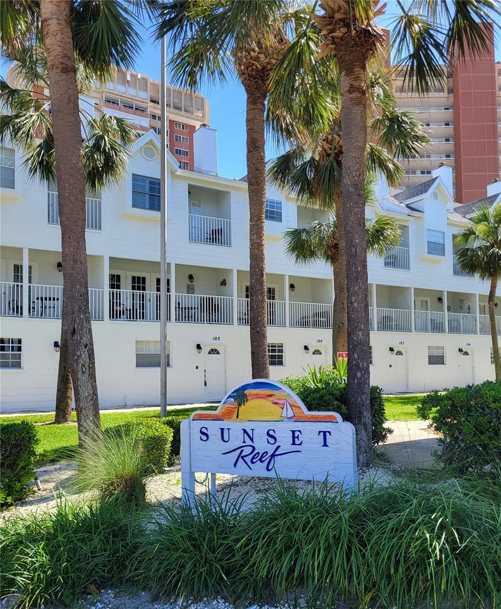 17960 Gulf Blvd #101 photo 3