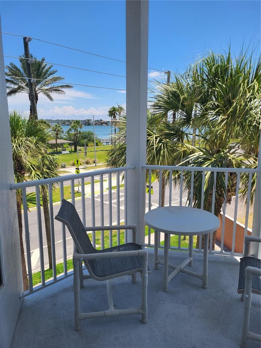 17960 Gulf Blvd #101 photo 4