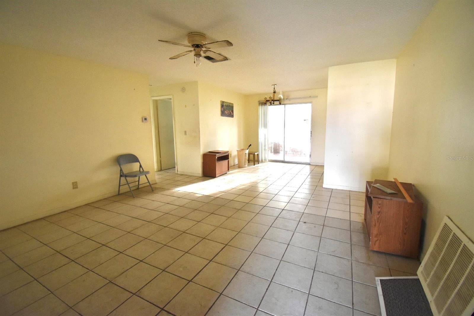 704 Lemonwood Dr photo 3