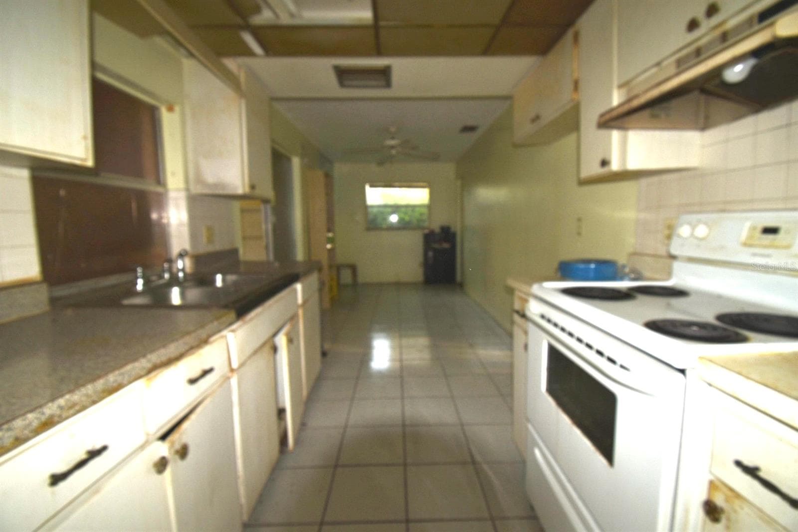 704 Lemonwood Dr photo 4