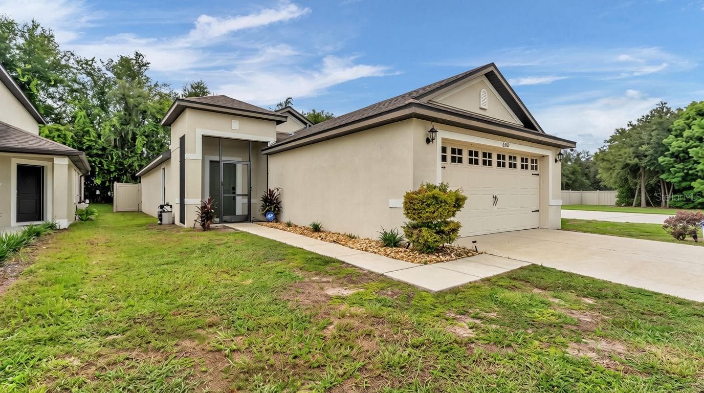 6302 Manitoba Dr photo 3