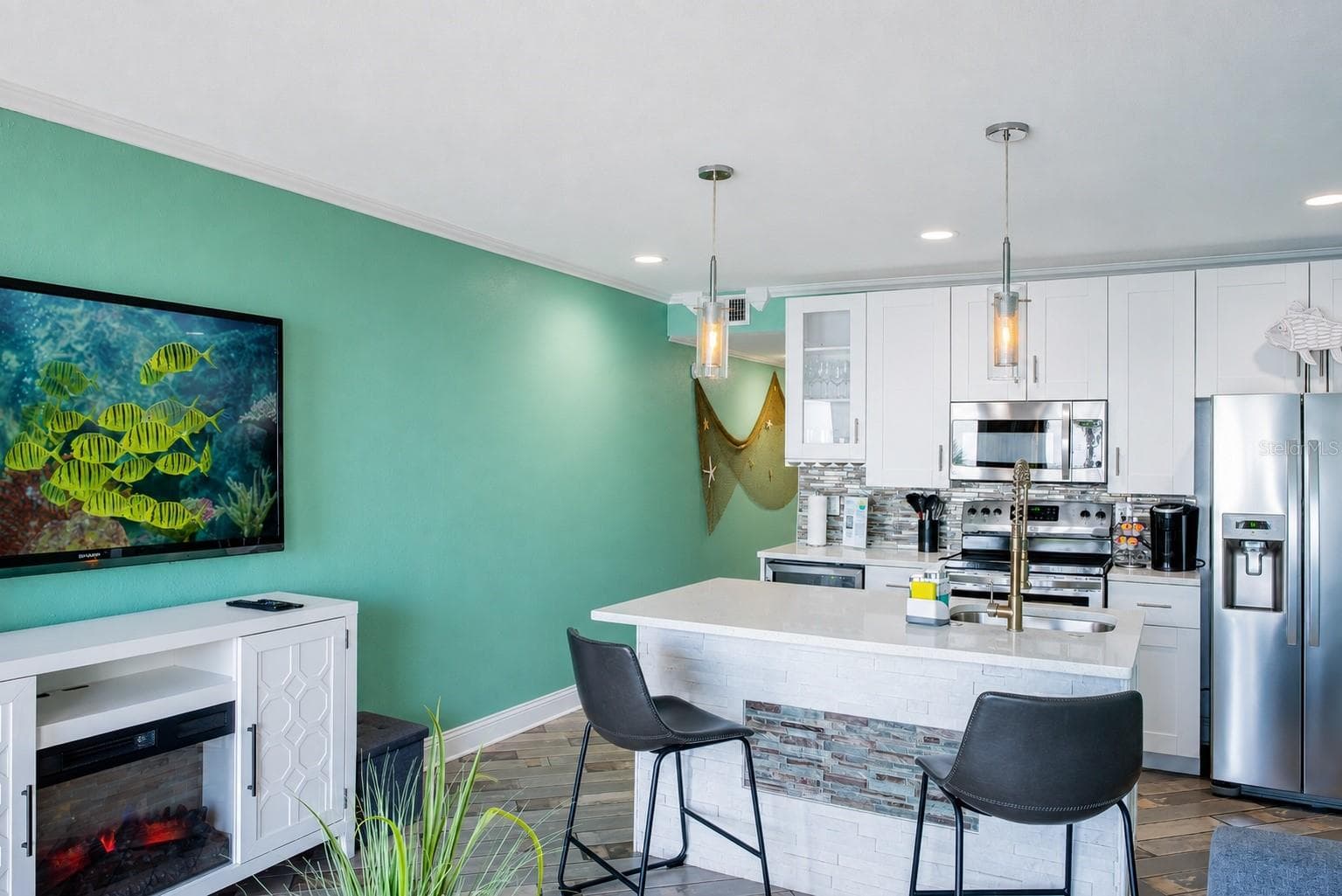 2506 N Rocky Point Dr #331 photo 5