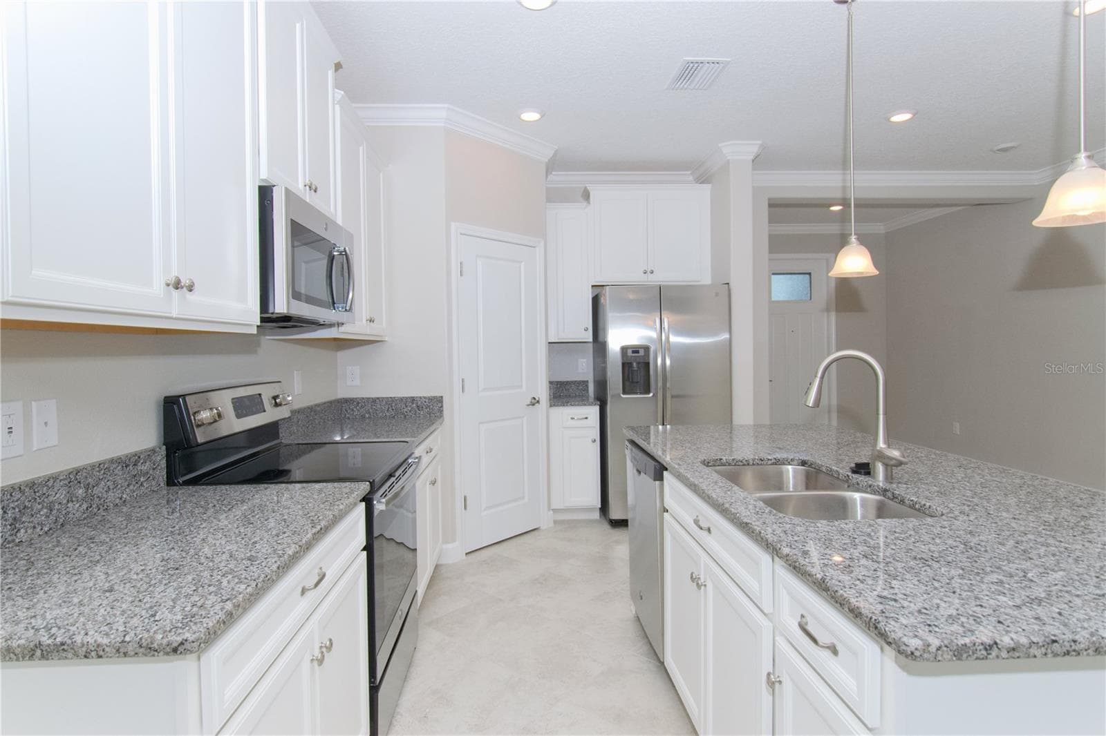 18622 Noble Caspian Dr photo 4