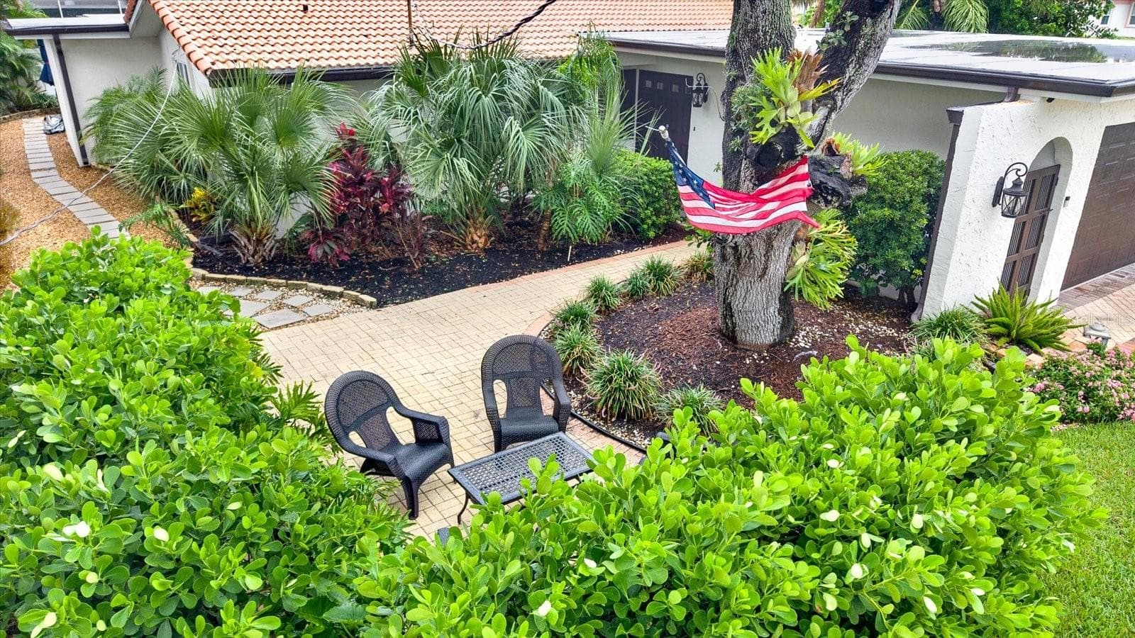 1040 Palm Dr photo 5
