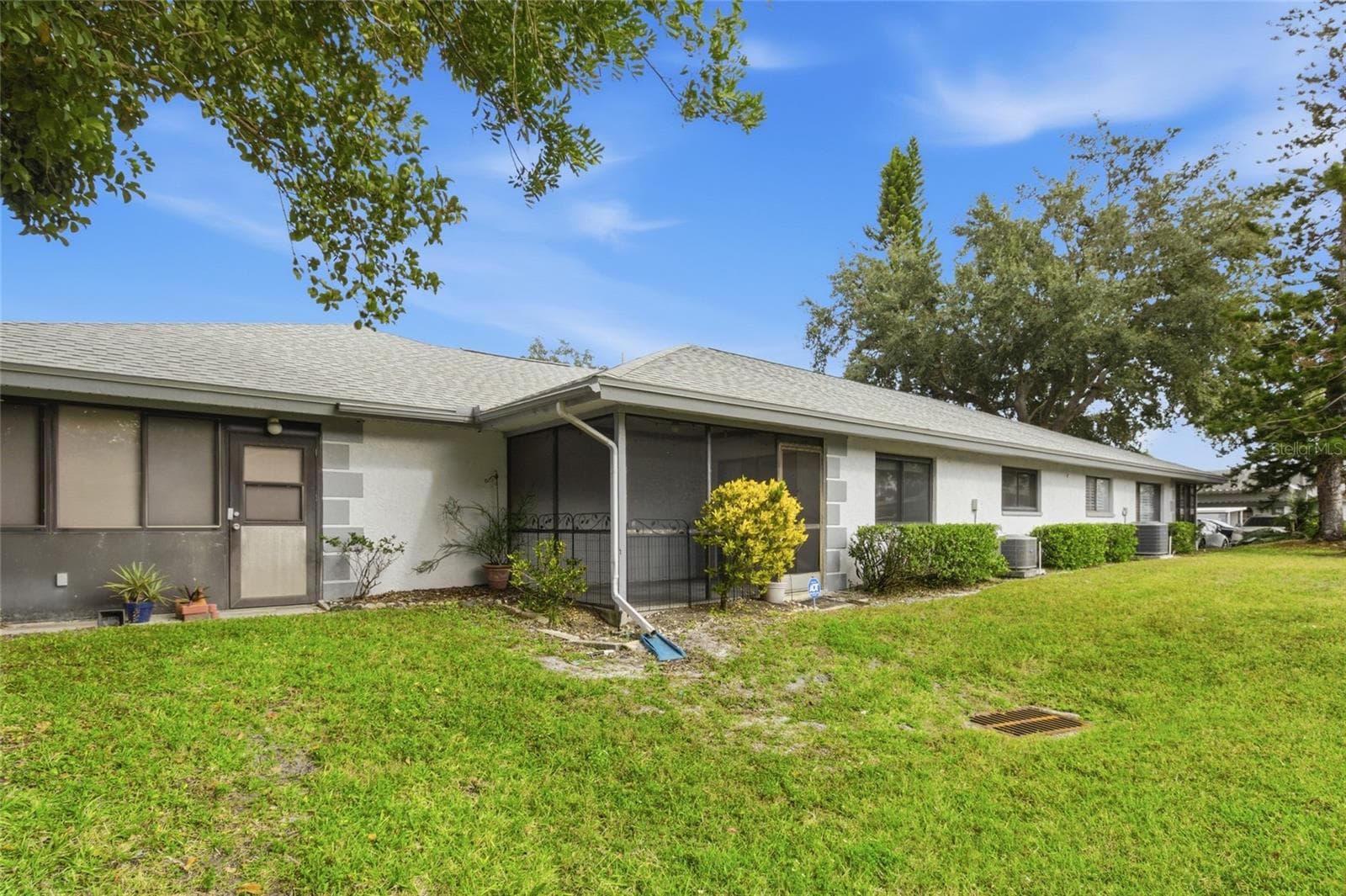 2701 Countryside Blvd #102