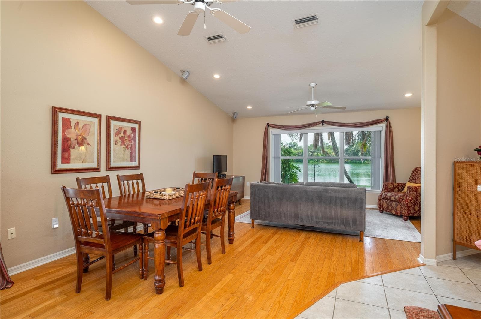 5667 Water Oak Ln photo 4